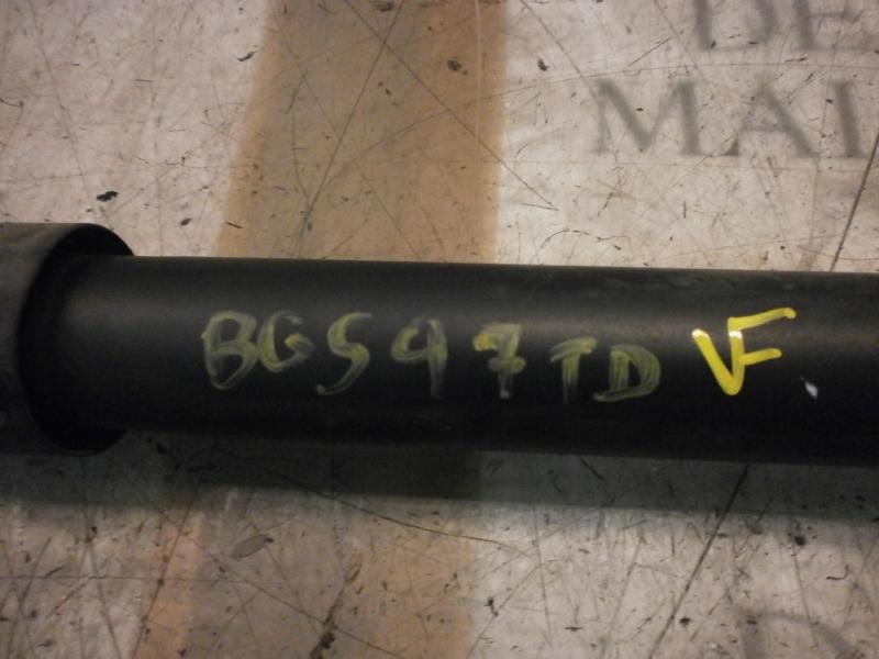 Recambio de amortiguador trasero derecho para toyota hilux (kun) cabina sencilla dlx 4x4 referencia OEM IAM   