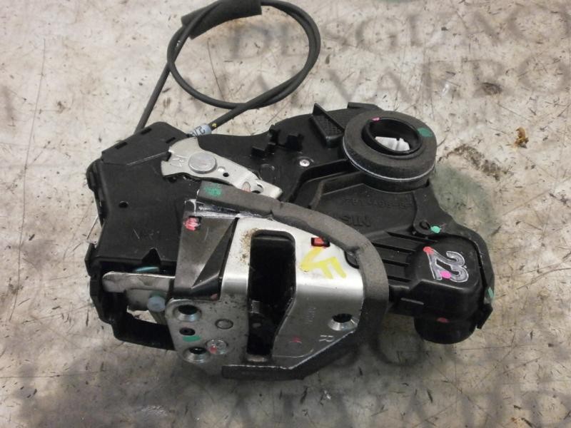 Recambio de cerradura puerta delantera derecha para toyota hilux (kun) cabina sencilla dlx 4x4 referencia OEM IAM   