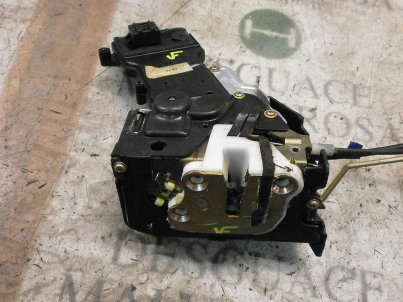 Recambio de cerradura puerta delantera derecha para mazda 2 berlina (dy) 1.2 active (55kw) referencia OEM IAM   