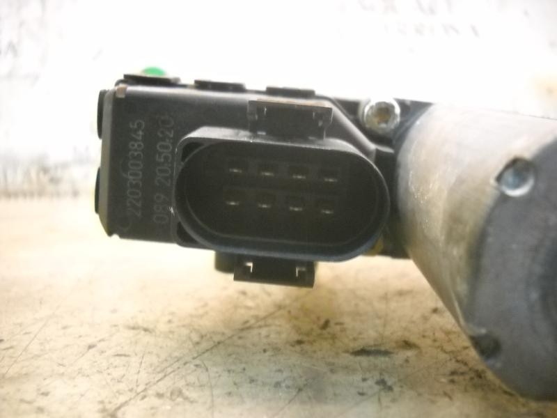 Recambio de motor elevalunas delantero derecho para audi s4 avant (b5) referencia OEM IAM   