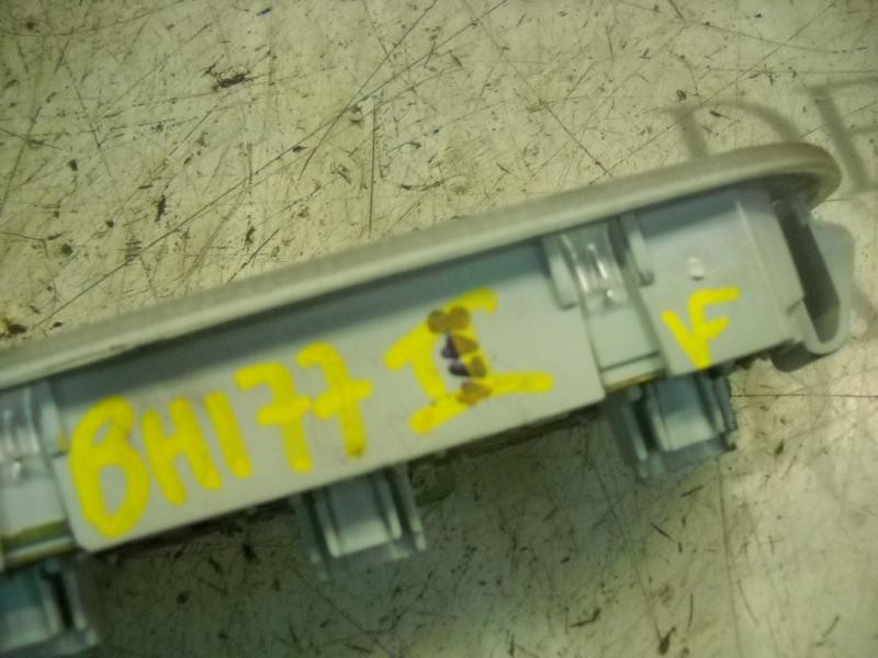 Recambio de piloto interior para renault megane ii berlina 5p expression referencia OEM IAM   