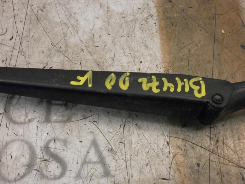 Recambio de brazo limpia delantero derecho para peugeot 307 break / sw (s1) sw referencia OEM IAM   