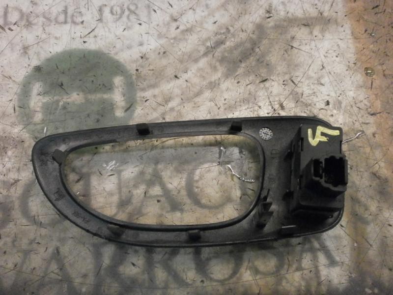 Recambio de mando elevalunas trasero derecho para peugeot 307 break / sw (s1) sw referencia OEM IAM   