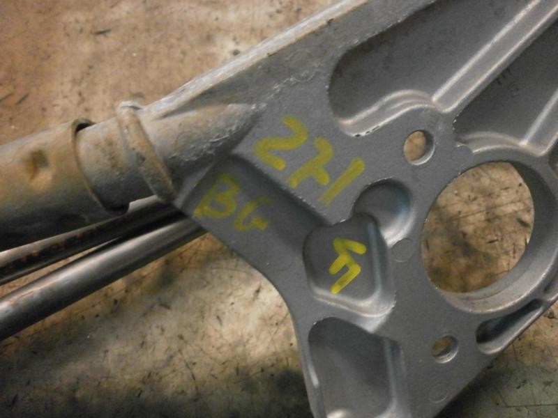 Recambio de articulacion limpia delantero para toyota yaris (ncp1/nlp1/scp1) 1.3 cat referencia OEM IAM   