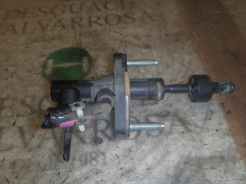 Recambio de bomba embrague para toyota yaris (ncp1/nlp1/scp1) 1.3 cat referencia OEM IAM   