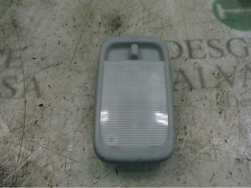 Recambio de piloto interior para toyota yaris (ncp1/nlp1/scp1) 1.3 linea luna referencia OEM IAM 8124012060P0  