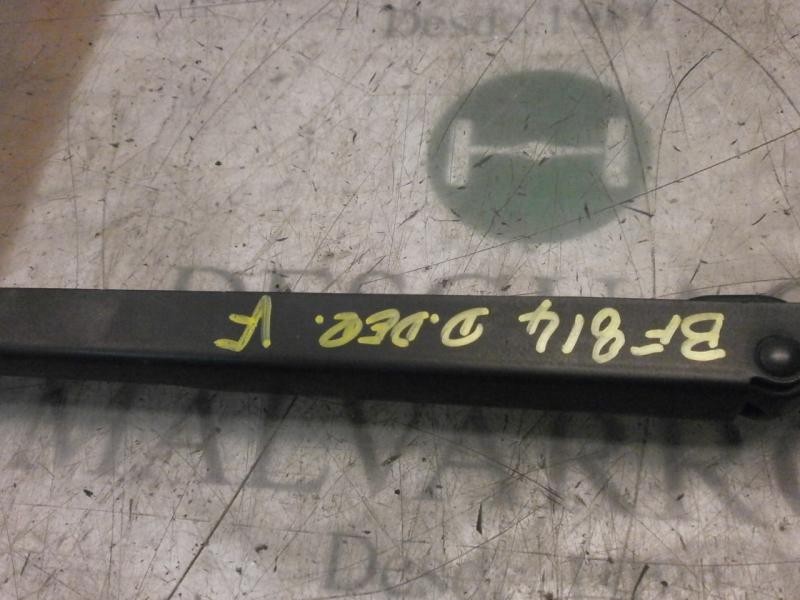 Recambio de brazo limpia delantero derecho para nissan primera berlina (p12) visia referencia OEM IAM 28886AU310  
