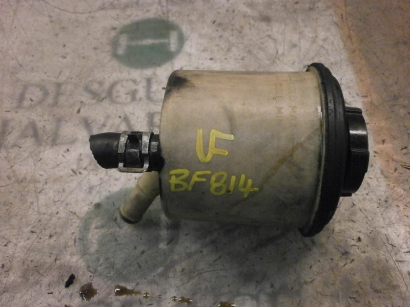 Recambio de deposito servo para nissan primera berlina (p12) visia referencia OEM IAM 49180BM400  