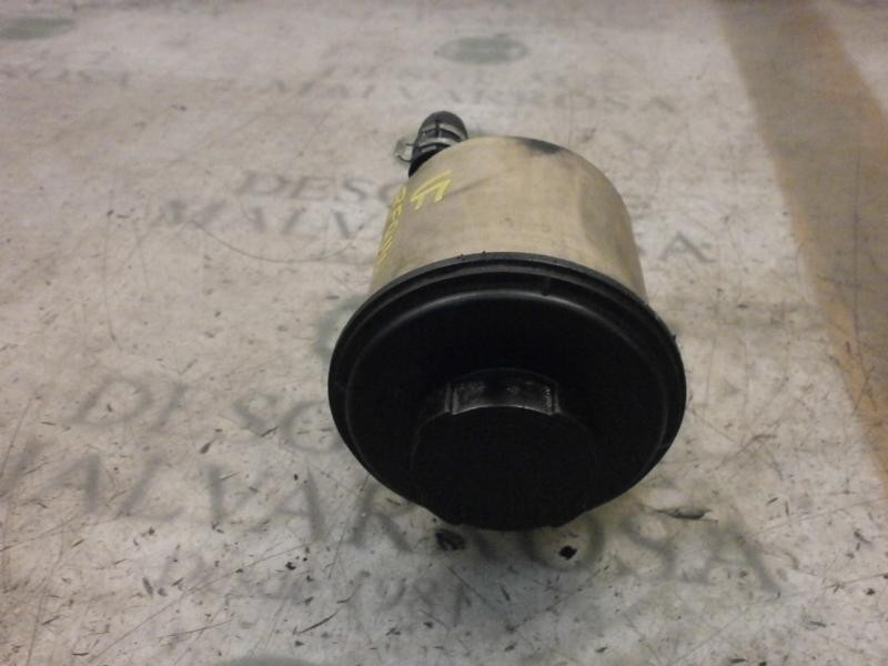 Recambio de deposito servo para nissan primera berlina (p12) visia referencia OEM IAM 49180BM400  