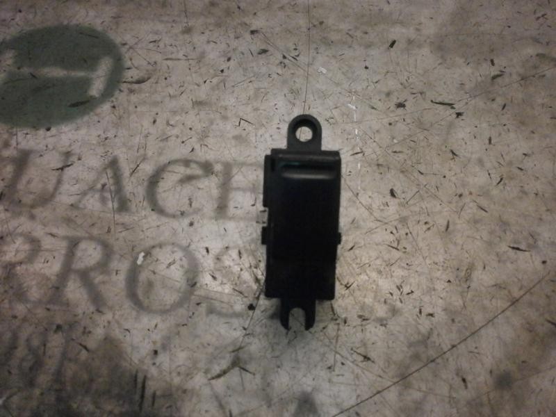 Recambio de mando elevalunas delantero derecho para nissan primera berlina (p12) visia referencia OEM IAM 25411AV600 25411AV600 