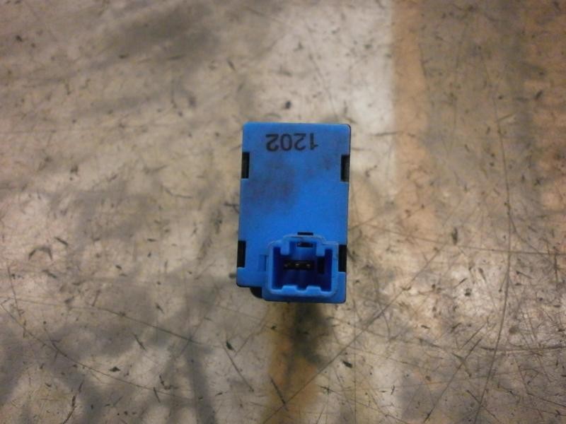 Recambio de modulo electronico para nissan primera berlina (p12) visia referencia OEM IAM 25190AV600 37044A 