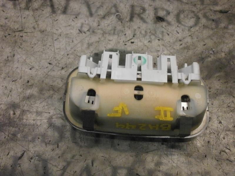 Recambio de piloto interior para peugeot 307 (s1) xs referencia OEM IAM   