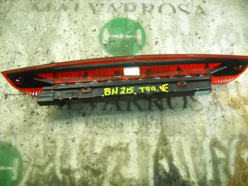 Recambio de piloto trasero central para ford focus berlina (cap) 1.6 16v cat referencia OEM IAM   