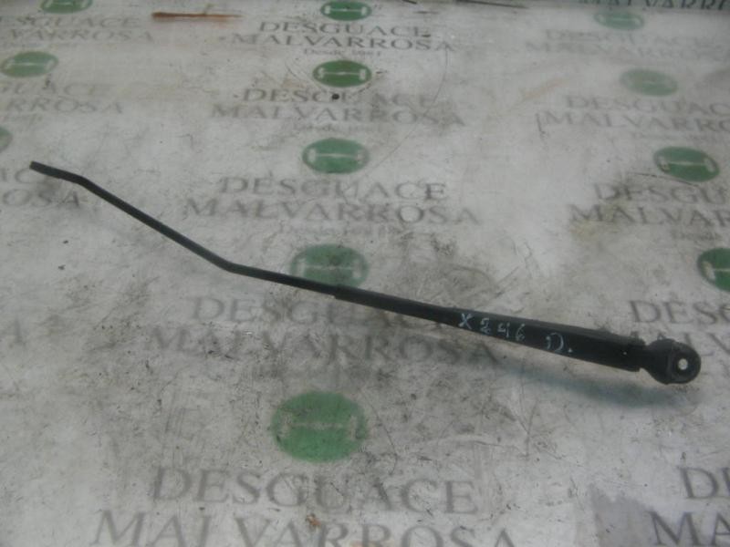 Recambio de brazo limpia delantero derecho para renault laguna (b56) 1.8 rn (b56b) referencia OEM IAM   