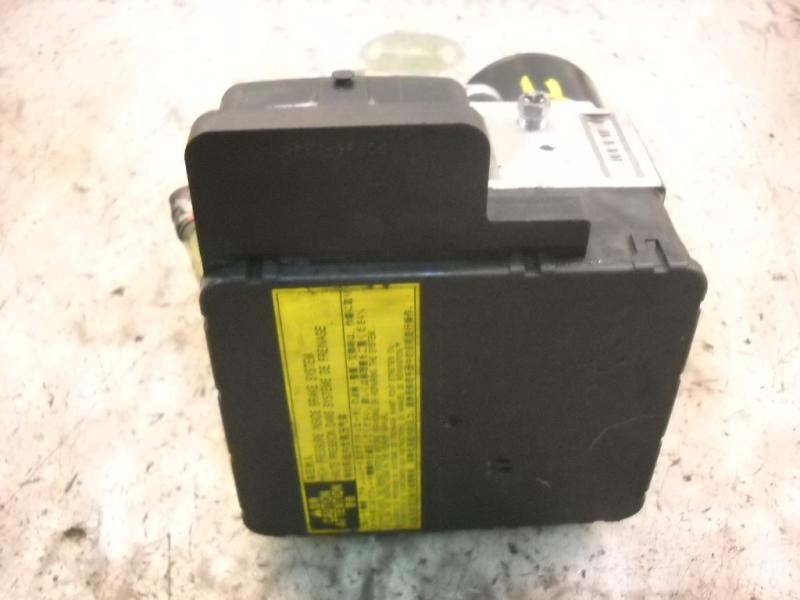 Recambio de abs para toyota prius (nhw20) sol referencia OEM IAM   