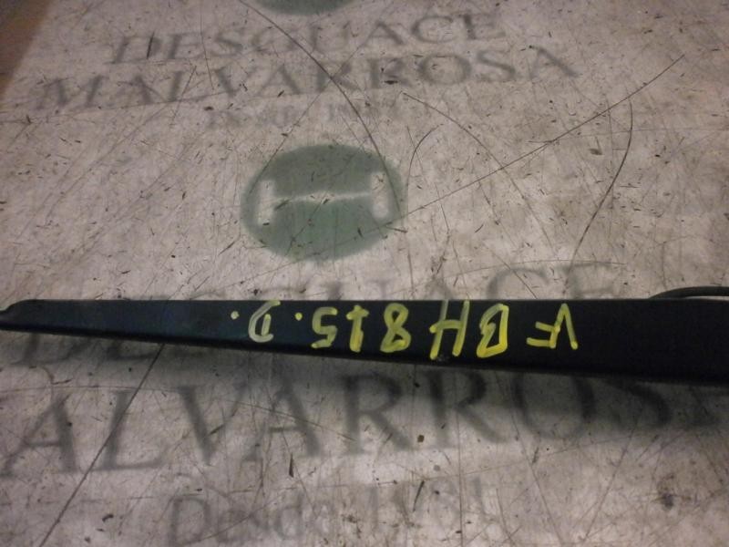 Recambio de brazo limpia delantero derecho para ford fiesta (cbk) trend referencia OEM IAM   