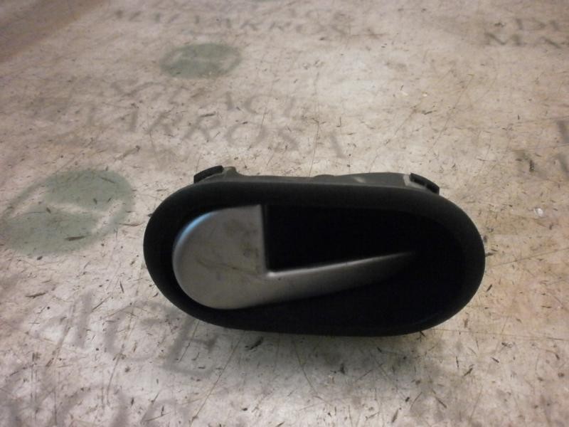 Recambio de maneta interior delantera izquierda para ford fiesta (cbk) trend referencia OEM IAM   