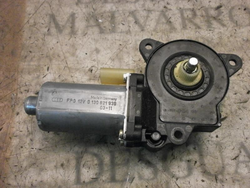 Recambio de motor elevalunas delantero derecho para ford fiesta (cbk) trend referencia OEM IAM   