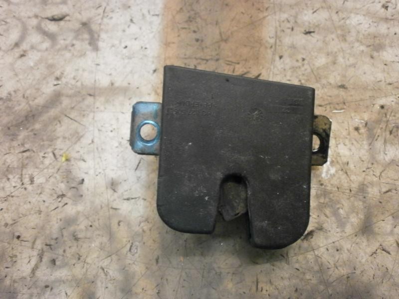 Recambio de cerradura puerta trasera izquierda para volkswagen t5 transporter/furgoneta referencia OEM IAM   