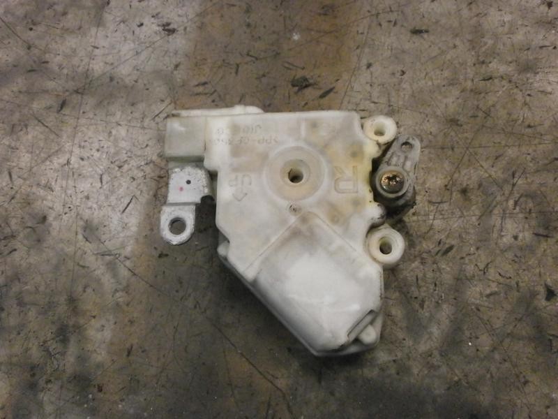Recambio de motor c/c trasero izquierdo para nissan almera tino (v10m) visia referencia OEM IAM   