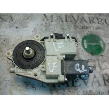 MOTOR ELEVALUNAS TRASERO DERECHO 