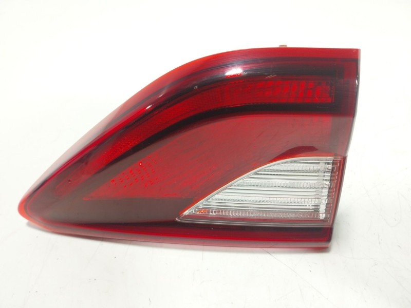 Recambio de piloto trasero izquierdo interior para kia stonic (yb) 1.2 cvvt referencia OEM IAM 92403H8400  