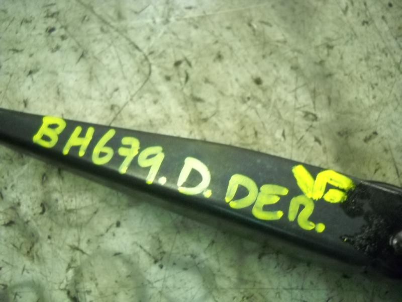 Recambio de brazo limpia delantero derecho para opel astra h caravan elegance referencia OEM IAM   