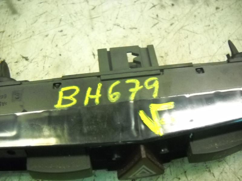 Recambio de warning para opel astra h caravan elegance referencia OEM IAM   