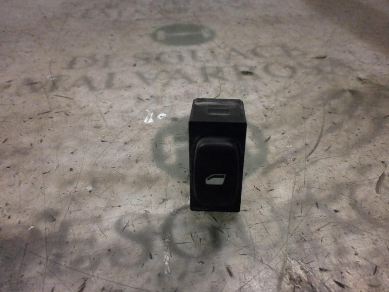 Recambio de mando elevalunas trasero izquierdo para peugeot 307 break/sw (s2) xs+ referencia OEM IAM   