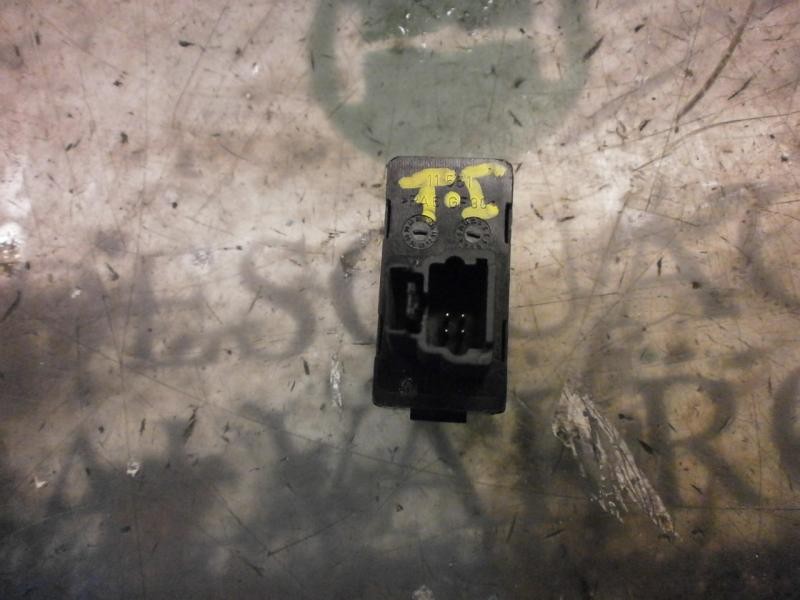 Recambio de mando elevalunas trasero izquierdo para peugeot 307 break/sw (s2) xs+ referencia OEM IAM   