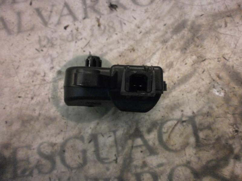 Recambio de motor apertura trampillas climatizador para chrysler voyager (rg) 2.5 crd se referencia OEM IAM   