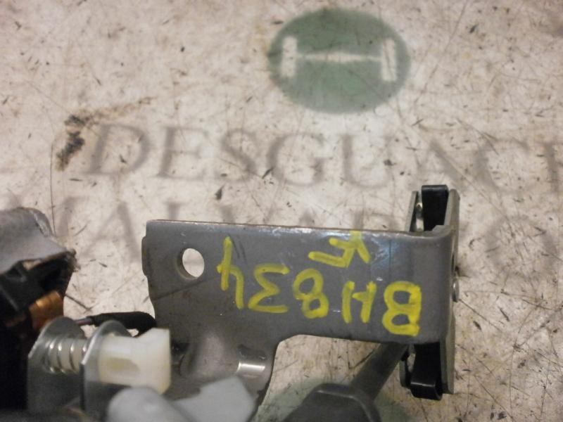 Recambio de palanca freno de mano para bmw serie 1 berlina (e81/e87) 118d referencia OEM IAM 34406782749  