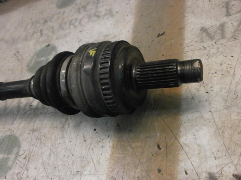 Recambio de transmision trasera derecha para bmw serie 1 berlina (e81/e87) 118d referencia OEM IAM 33217533446  