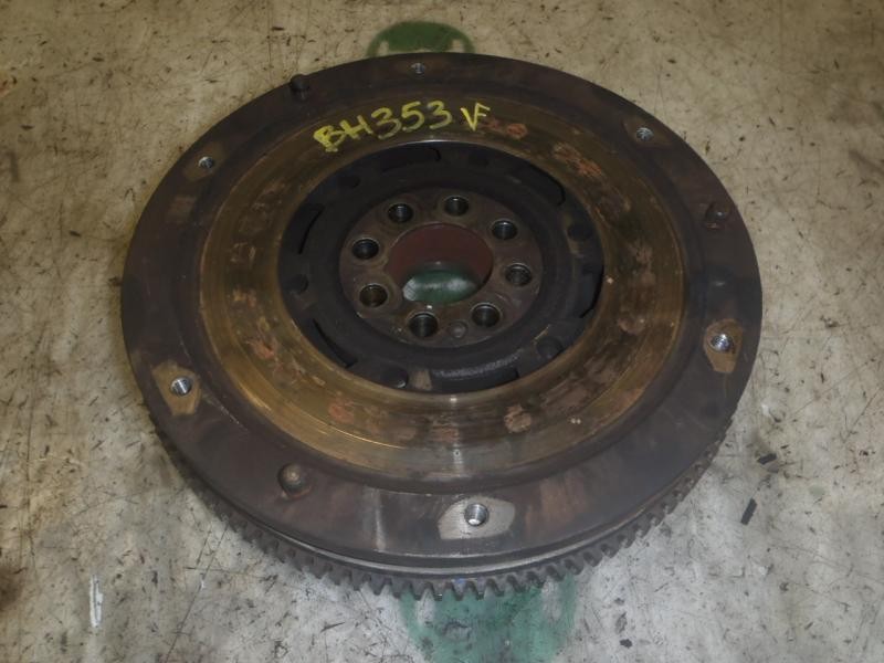 Recambio de volante motor para bmw z3 roadster (e36) 1.8 referencia OEM IAM 21211223550  