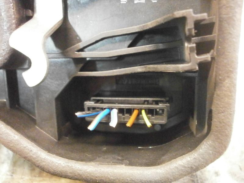 Recambio de cerradura puerta trasera derecha para bmw serie 5 touring (e61) 530d referencia OEM IAM 51227202148  