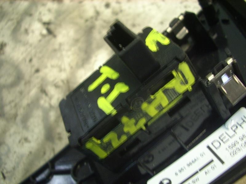 Recambio de mando elevalunas trasero izquierdo para bmw serie 5 touring (e61) 530d referencia OEM IAM 61316951966  