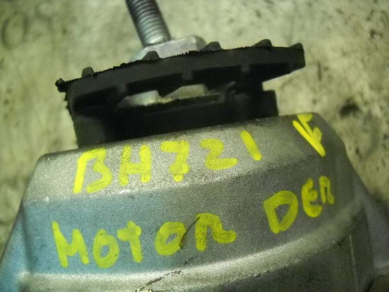 Recambio de soporte motor derecho para bmw serie 5 touring (e61) 530d referencia OEM IAM 22116774620  