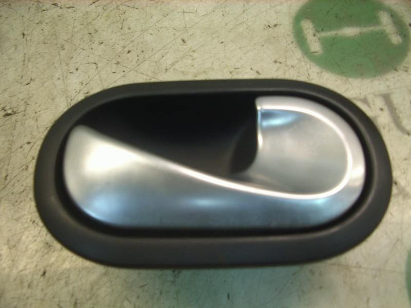 Recambio de maneta interior delantera derecha para renault scenic ii authentique referencia OEM IAM   