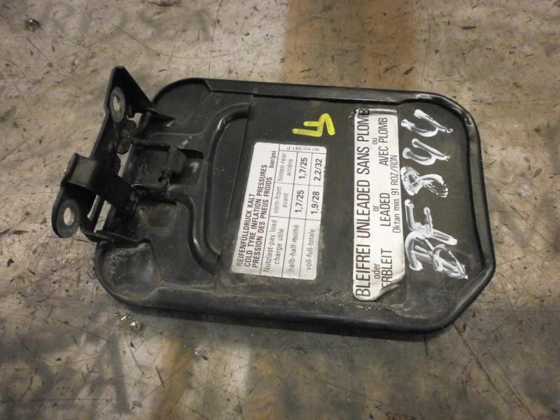 Recambio de tapa combustible para volkswagen polo (867/871/873) 1.3 referencia OEM IAM   