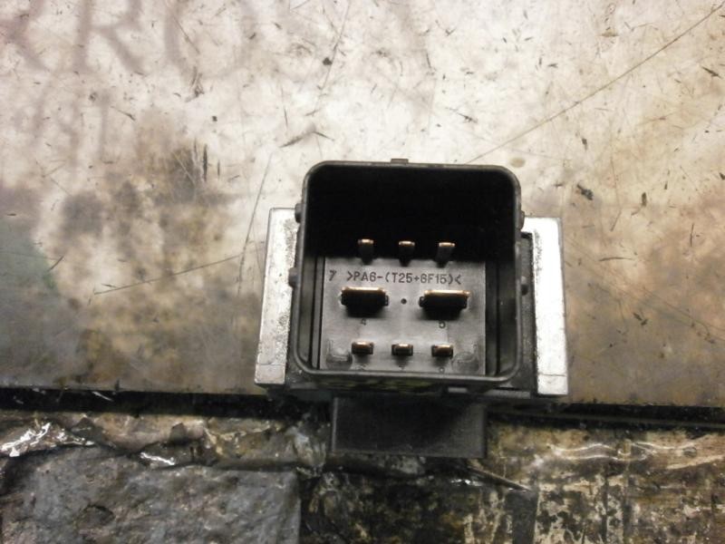 Recambio de caja precalentamiento para peugeot 5008 premium referencia OEM IAM 598144  