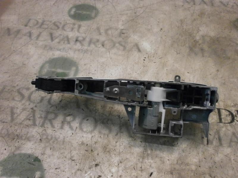 Recambio de maneta exterior trasera izquierda para peugeot 5008 premium referencia OEM IAM 9101KH  9109A7