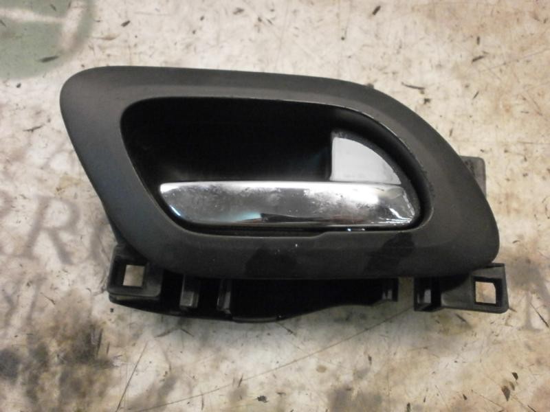 Recambio de maneta interior trasera derecha para peugeot 5008 premium referencia OEM IAM 9143T1  