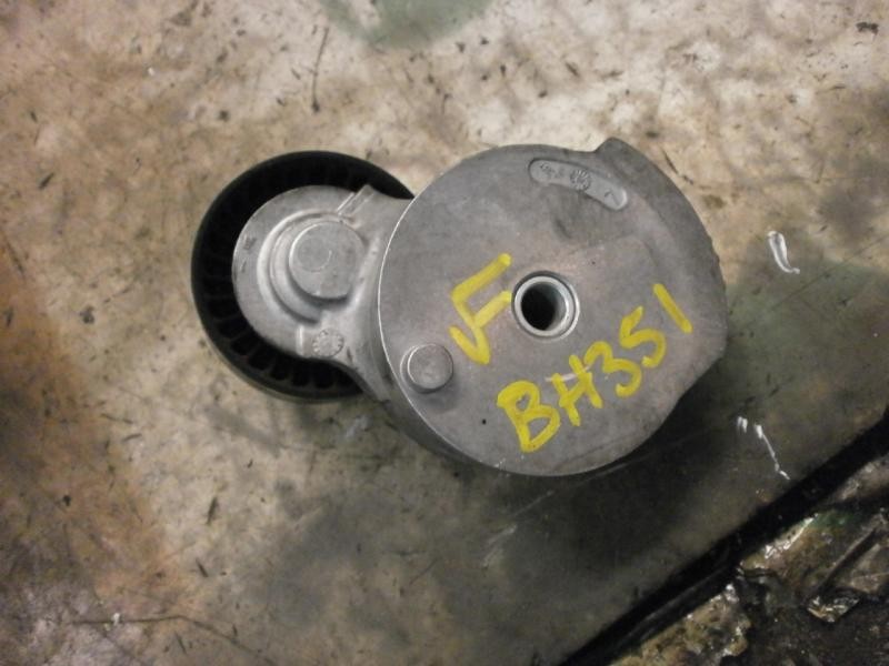 Recambio de tensor correa auxiliar para peugeot 5008 premium referencia OEM IAM 5751H8  