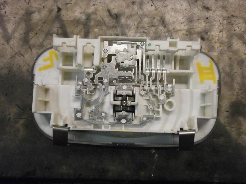 Recambio de piloto interior para peugeot 5008 premium referencia OEM IAM 6362T9  