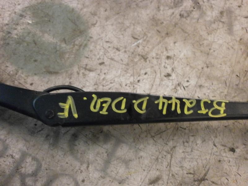 Recambio de brazo limpia delantero derecho para ford focus berlina (cap) titanium referencia OEM IAM   