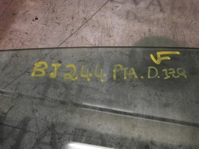 Recambio de cristal puerta delantero izquierdo para ford focus berlina (cap) titanium referencia OEM IAM   