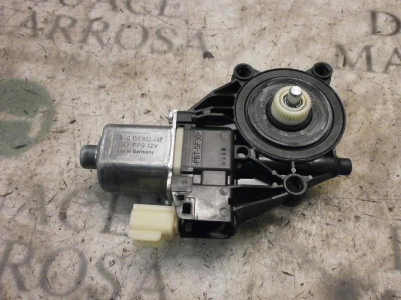 Recambio de motor elevalunas delantero derecho para ford fiesta (cb1) ambiente referencia OEM IAM   