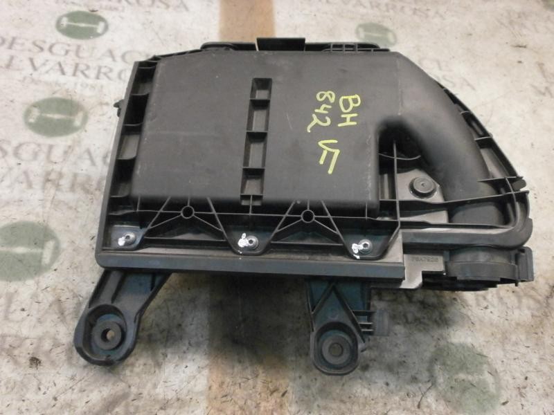 Recambio de filtro aire para peugeot 207 1.4 hdi referencia OEM IAM   