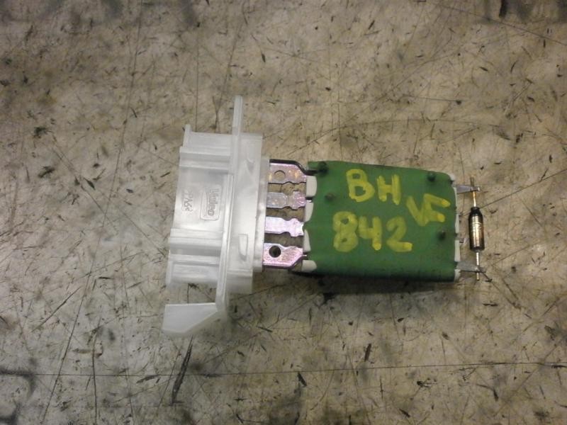 Recambio de resistencia calefaccion para peugeot 207 1.4 hdi referencia OEM IAM   