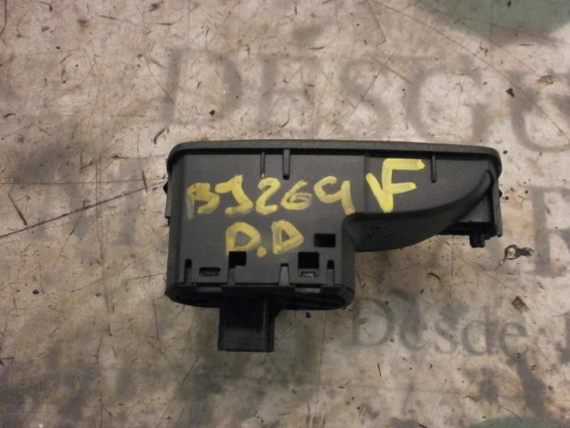 Recambio de mando elevalunas delantero derecho para opel corsa d enjoy referencia OEM IAM   